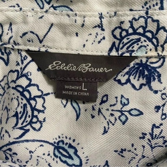 Eddie Bauer White Blue Floral Print Oversized Short Sleeve Top - Picture 4 of 5